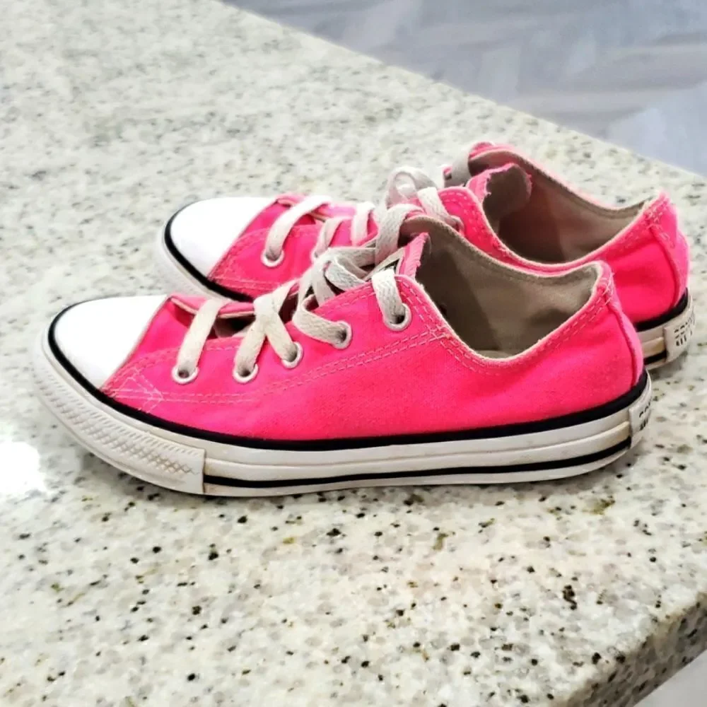 Toddler Converse Hyper Pink, kids size 2